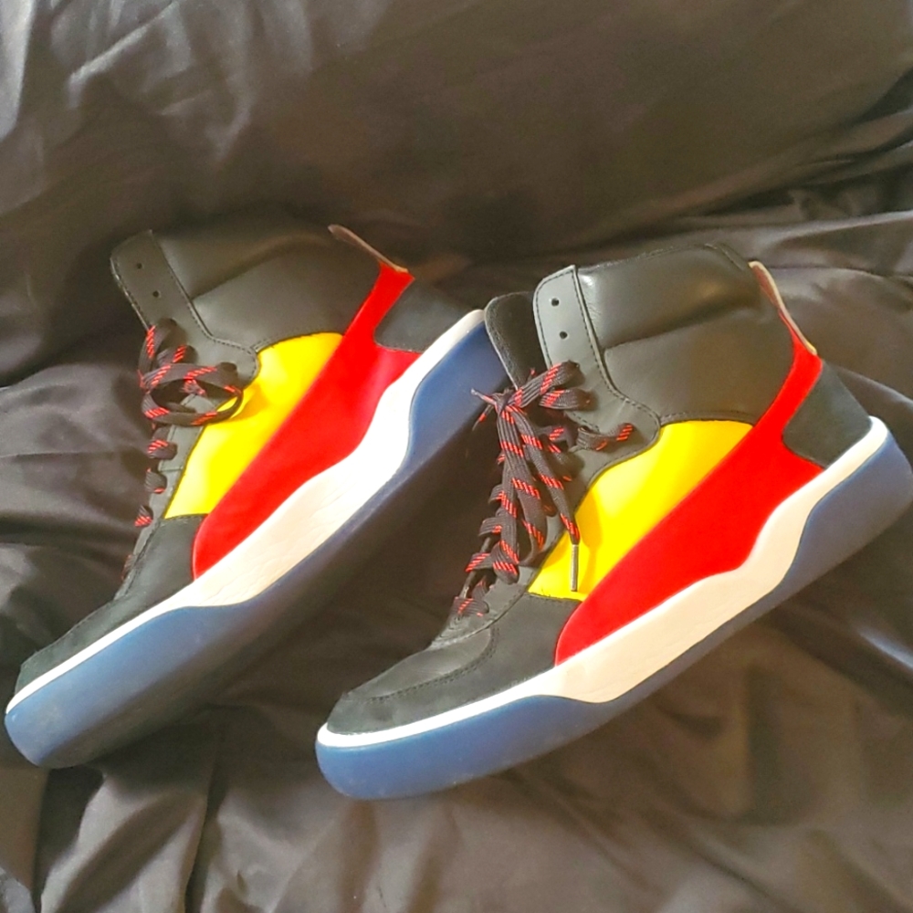 Sz 10 Alexander McQueen x puma high tops